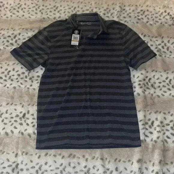 NWT Under Armour Shirt - Picture 1 of 5